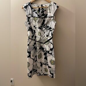 Elegant Black and White Sheath Midi Dress for Cocktail Events